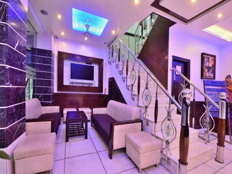 Hotel Sai International New Delhi Bagian luar foto