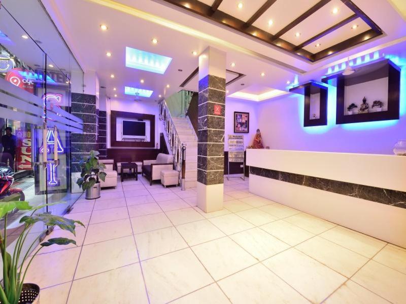 Hotel Sai International New Delhi Bagian luar foto