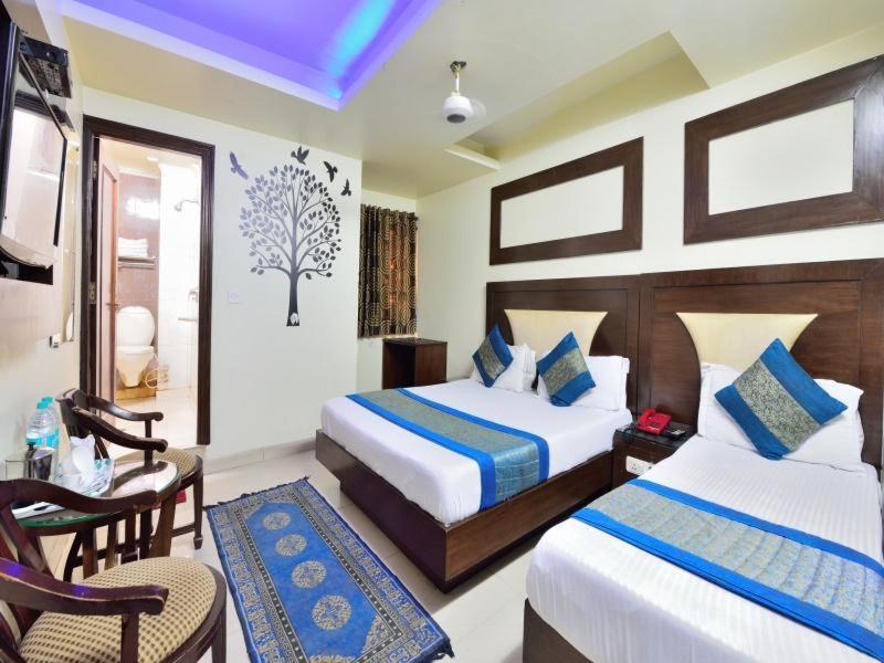 Hotel Sai International New Delhi Bagian luar foto