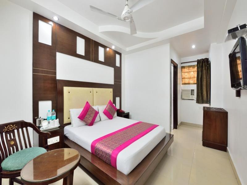 Hotel Sai International New Delhi Bagian luar foto