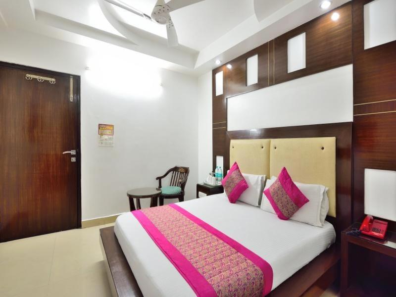 Hotel Sai International New Delhi Bagian luar foto