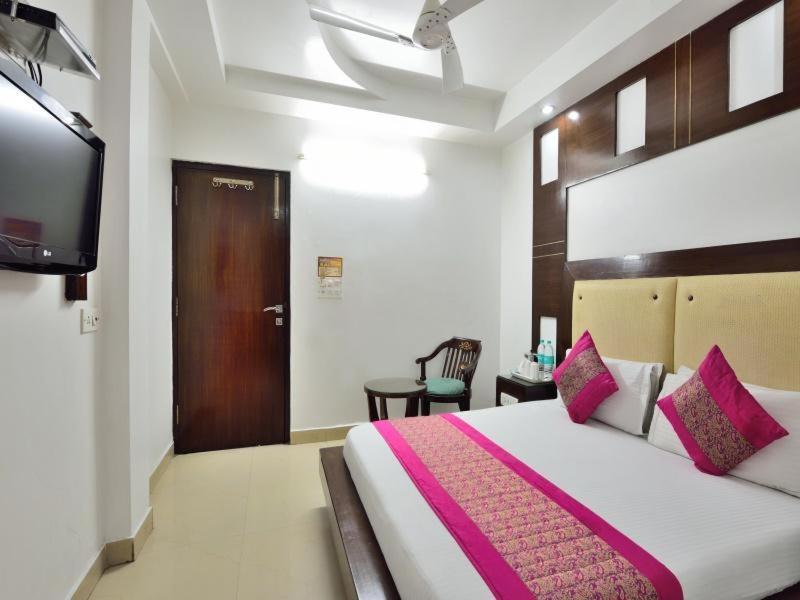 Hotel Sai International New Delhi Bagian luar foto